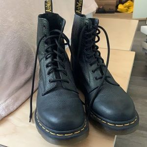 Dr. Martens 1460 Pascal Women’s Size 9